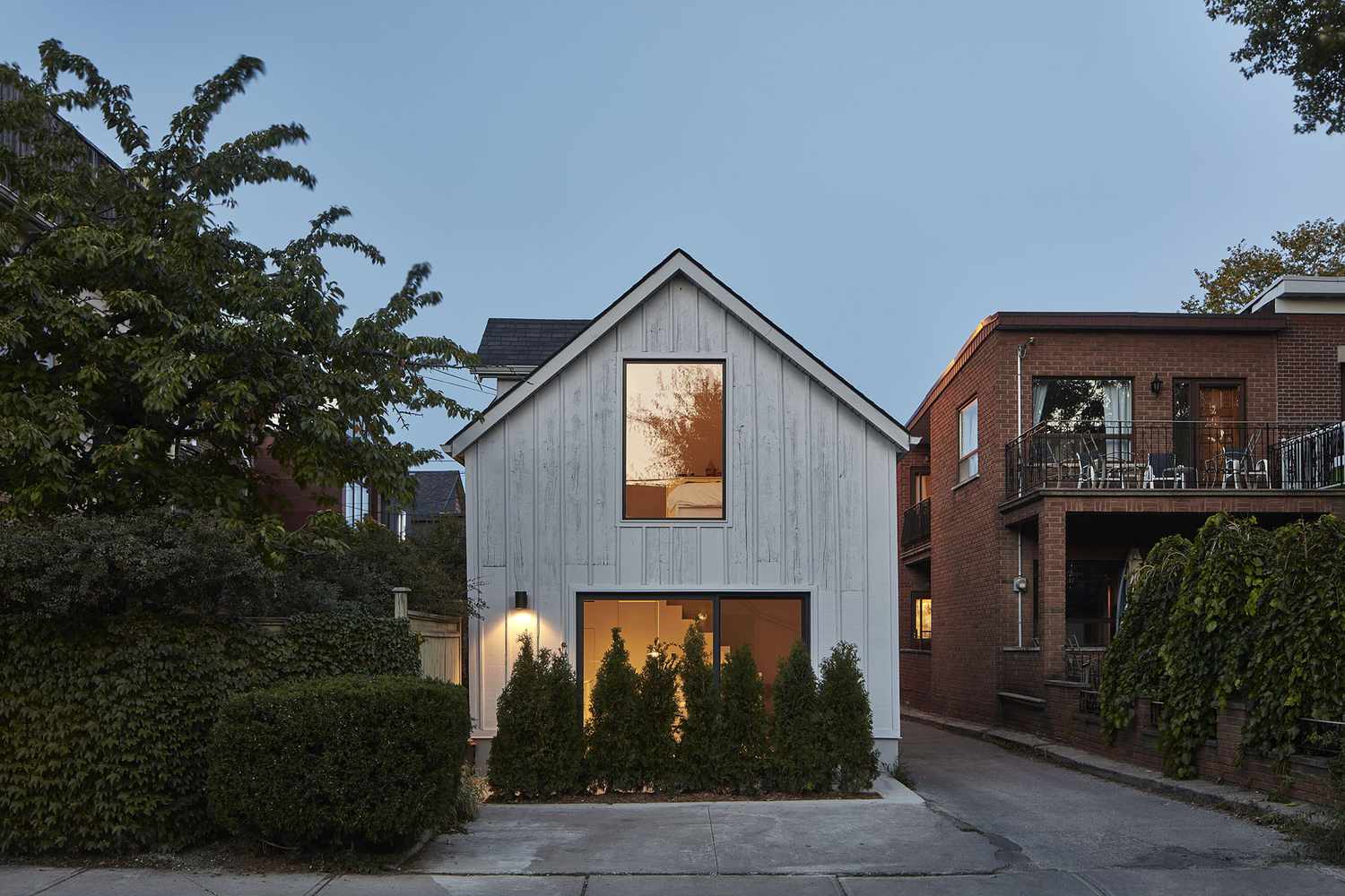 Little Metropolis Barn Reworked Into Modern Laneway Suite